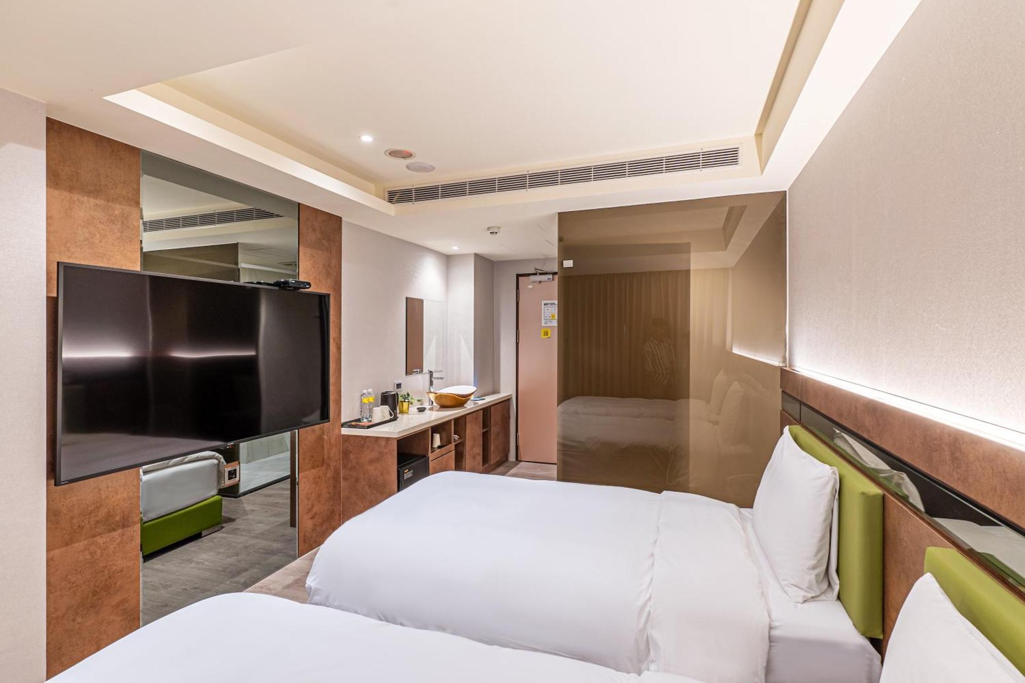 Check Inn Taichung Qinghai Exterior photo