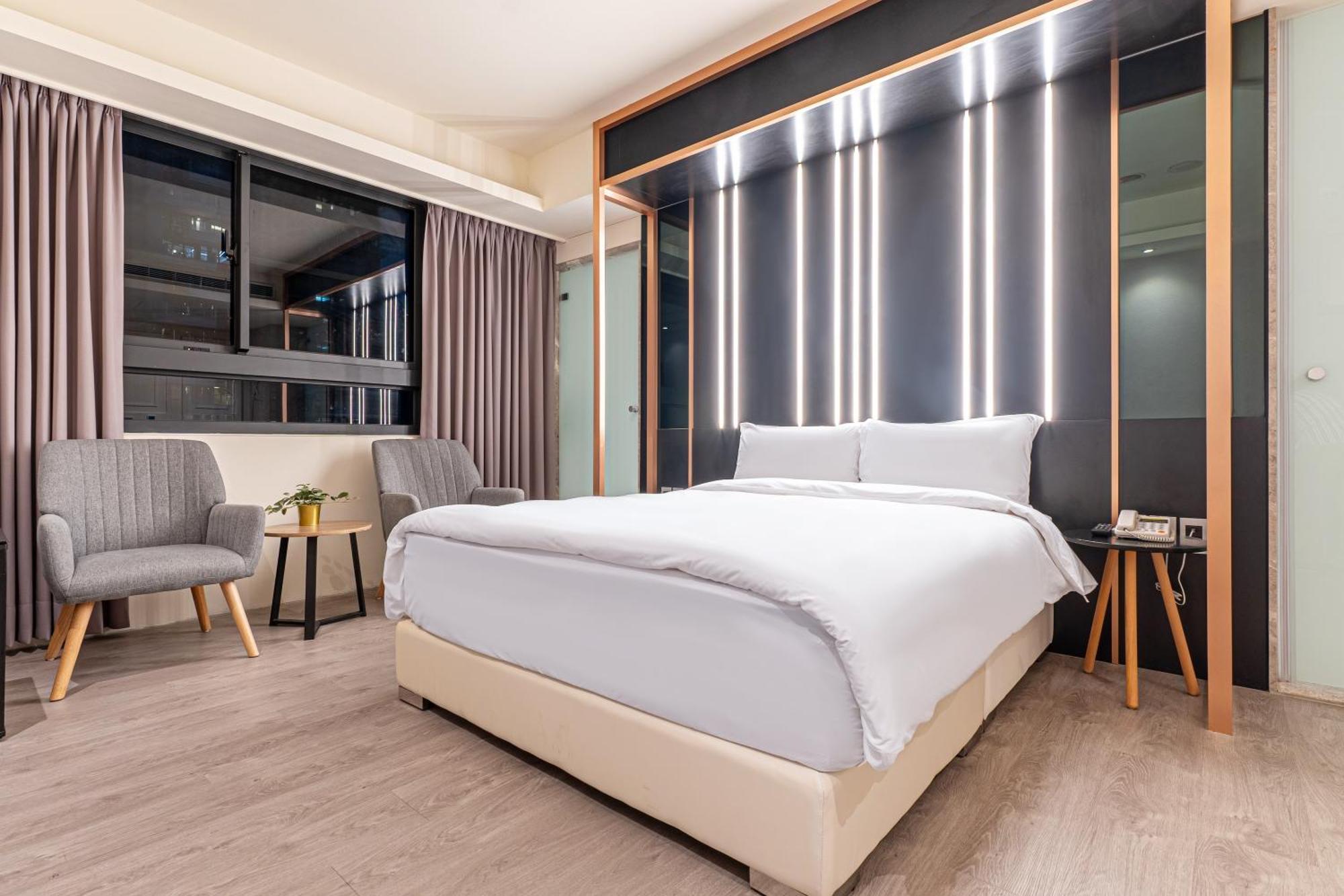 Check Inn Taichung Qinghai Exterior photo